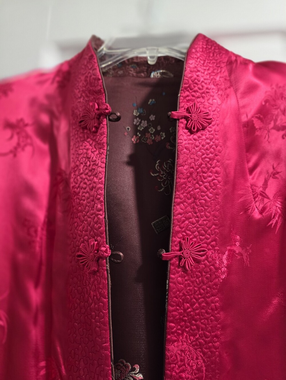 Womans Chinese Reversible Silk Jacket. Chocolate Floral With Reversible Fushia. - Picture 7 of 7